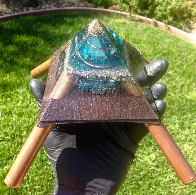 The "Medium Giza Mini-Chembuster" - 4.75x4.75" base with copper Earth Pipes- home orgonization and sky-ionizer