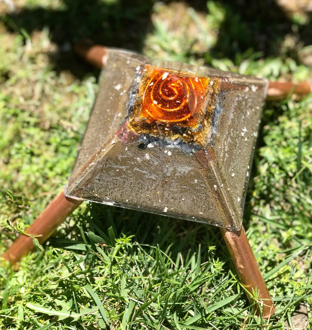 The "Medium Giza Mini-Chembuster" - 4.75x4.75" base with copper Earth Pipes- home orgonization and sky-ionizer