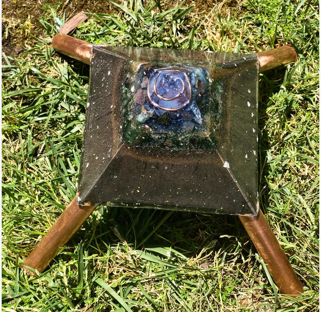 The "Medium Giza Mini-Chembuster" - 4.75x4.75" base with copper Earth Pipes- home orgonization and sky-ionizer