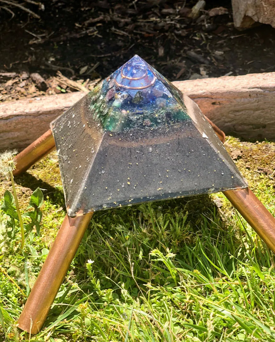The "Medium Giza Mini-Chembuster" - 4.75x4.75" base with copper Earth Pipes- home orgonization and sky-ionizer