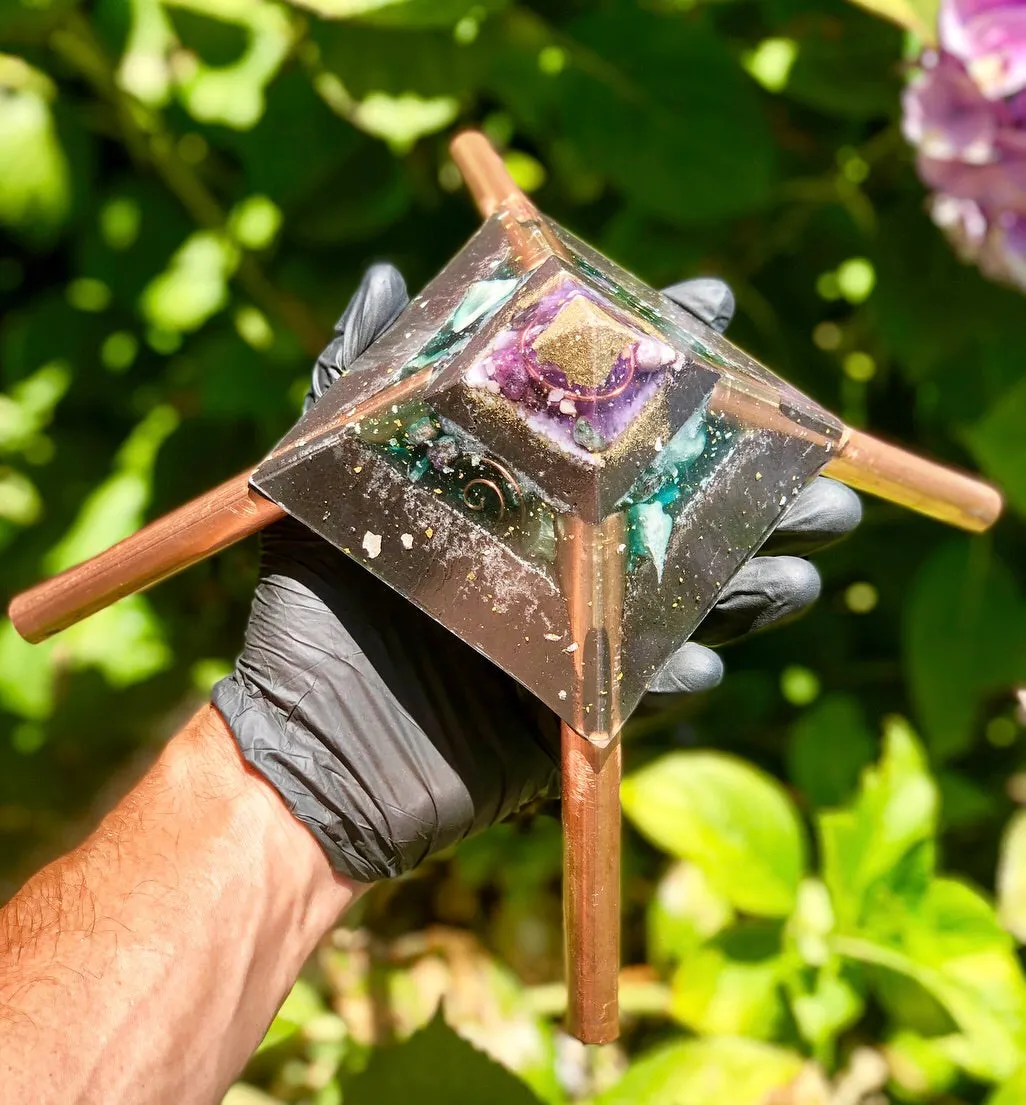 The "Medium Giza Mini-Chembuster" - 4.75x4.75" base with copper Earth Pipes- home orgonization and sky-ionizer