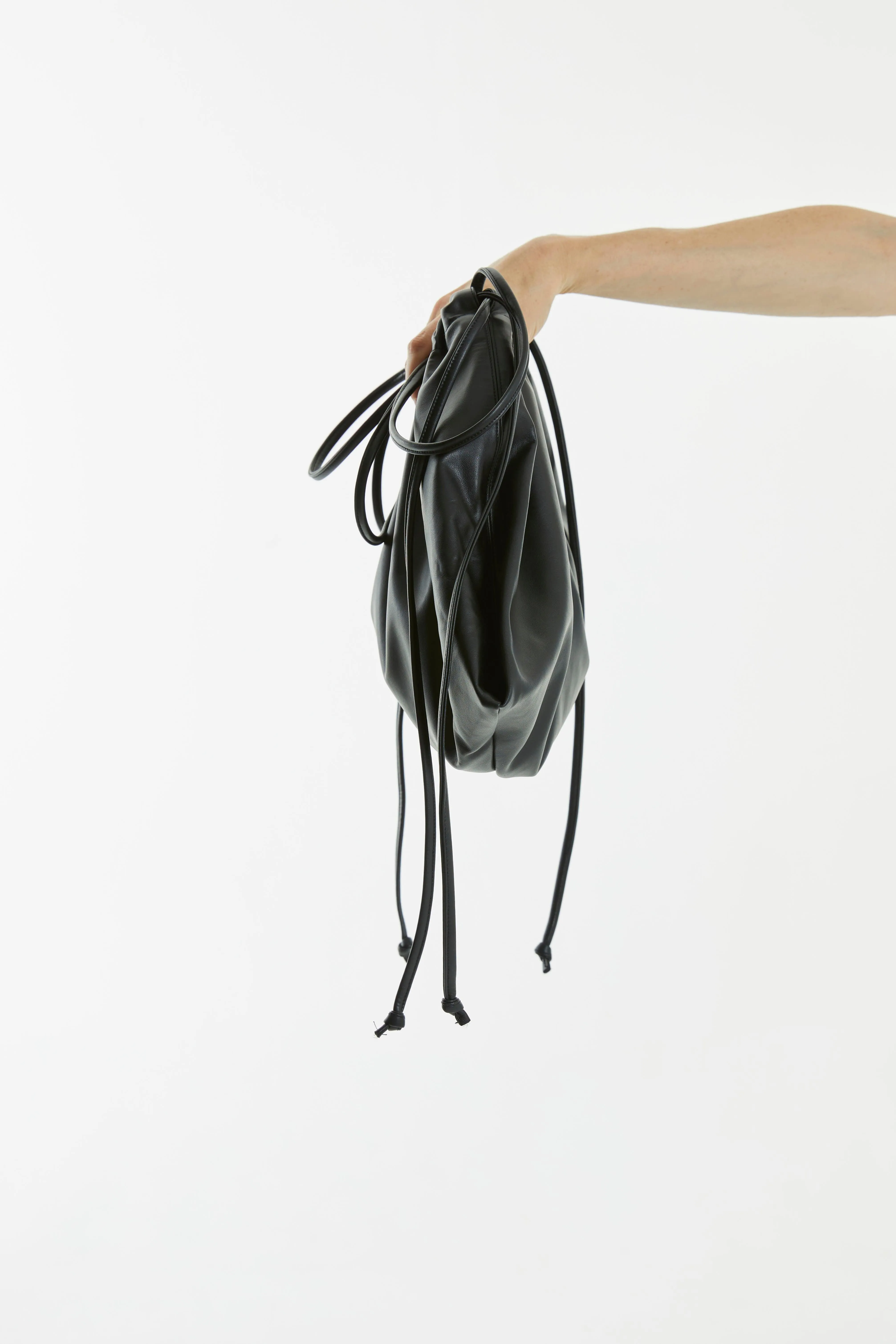 VAGABOND PU OVERSIZED BAG | BLACK