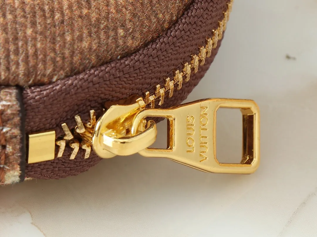 Vintage Label Travel Handbag