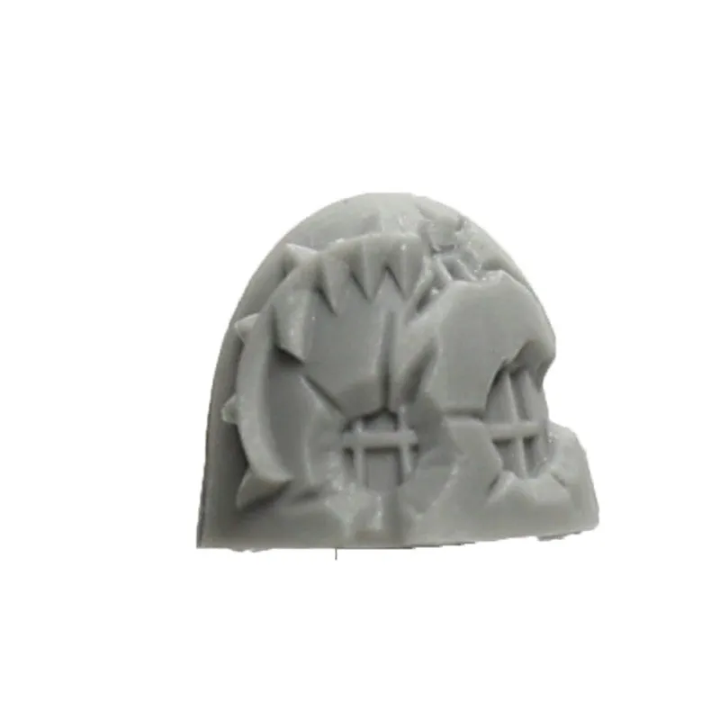 Warhammer 40K Chaos Marines World Eaters Endryd Haar the Riven Hound Shoulder Pad B