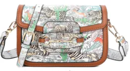 Wesley Hand Bag